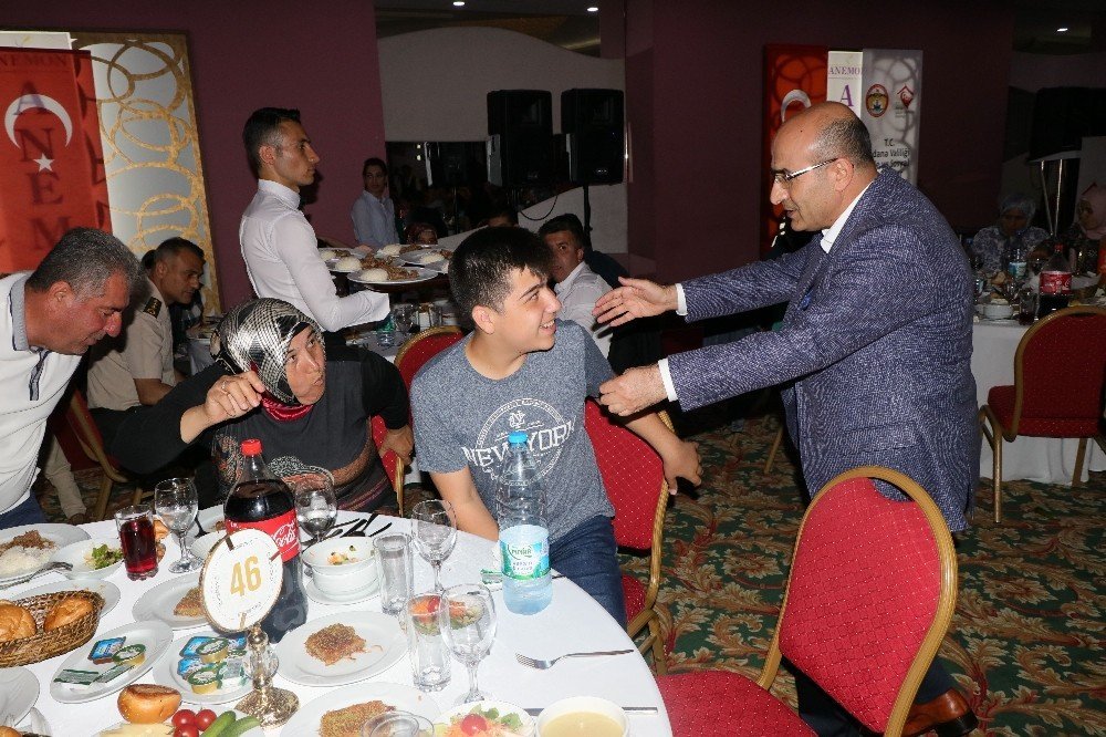Adana’da şehit aileleri iftar yemeğinde buluştu