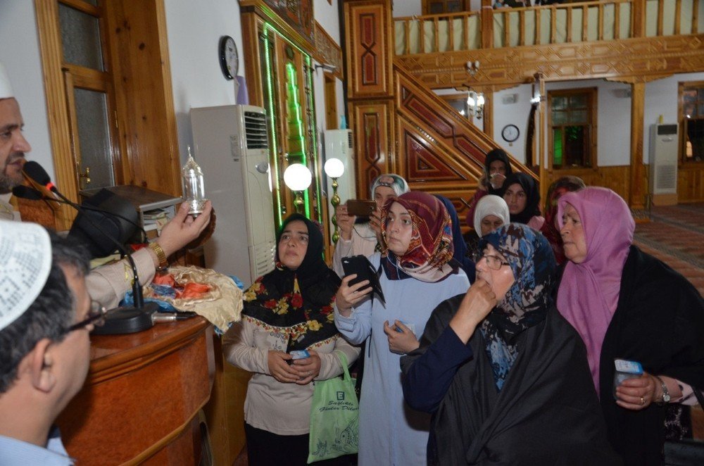 Alaplı’da Sakal-ı Şerif izdihamı