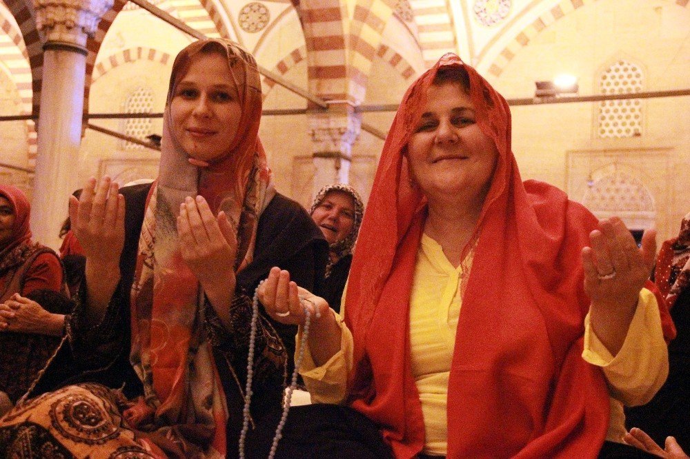 Kadir Gecesi’nde Selimiye Camii doldu taştı