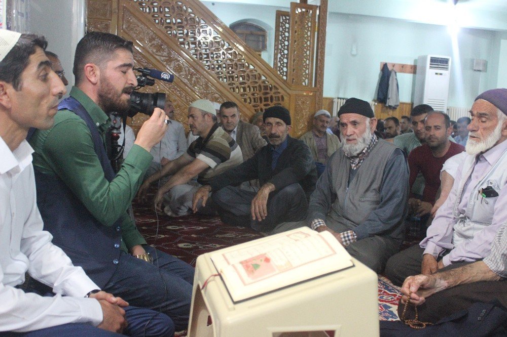 Muş’ta camiler doldu taştı