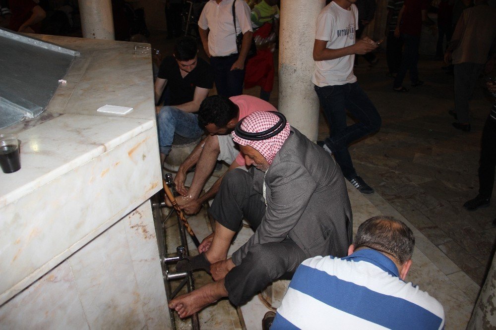 ’Peygamberler Şehri’nde Kadir Gecesi yoğunluğu