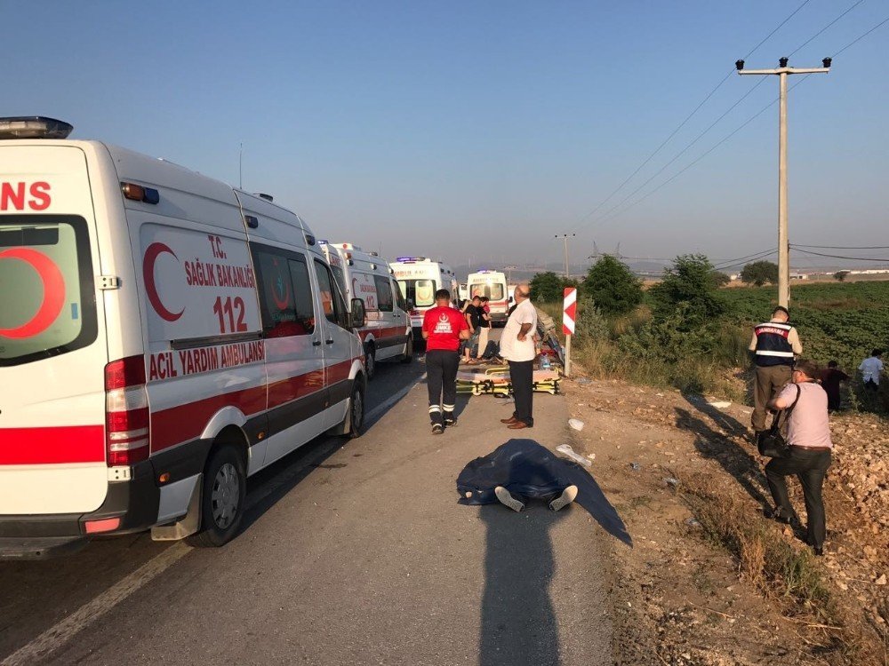 Balıkesir’de otobüs kazası 1 ölü 40 dan fazla yaralı