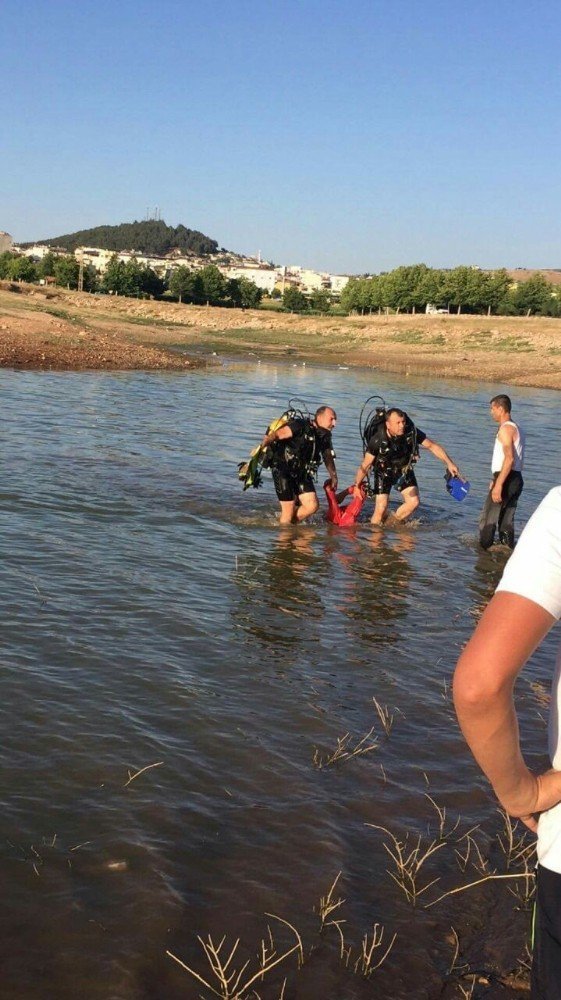 Suriyeli genç kız serinlemek için girdiği baraj gölünde boğuldu