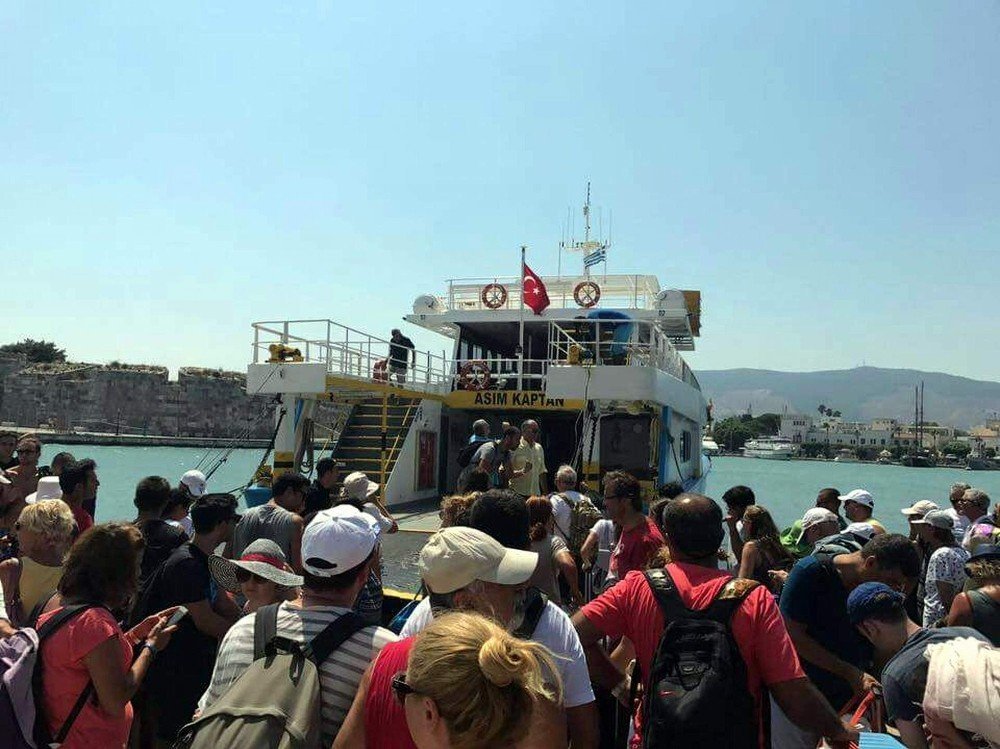 İstanköy Adası’ndan ilk Türk kafilesi Bodrum’a geldi