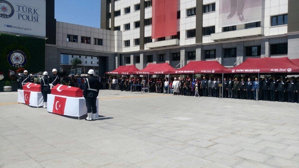 Bayrampaşa şehitleri için İstanbul Emniyeti’nde tören düzenlendi
