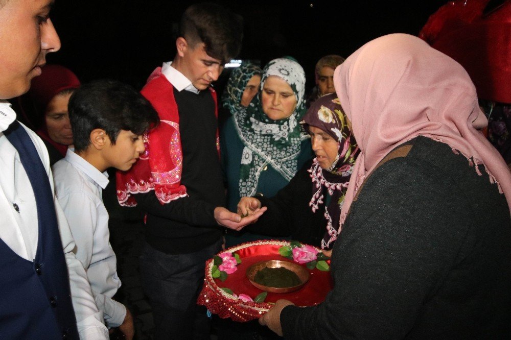 Konya’da "Asker Uğurlama Gecesi" düzenlendi
