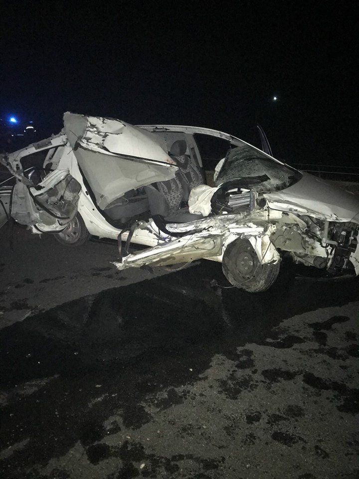 Konya’da otomobil traktör römorkuna çarptı: 1 ölü, 2 yaradı