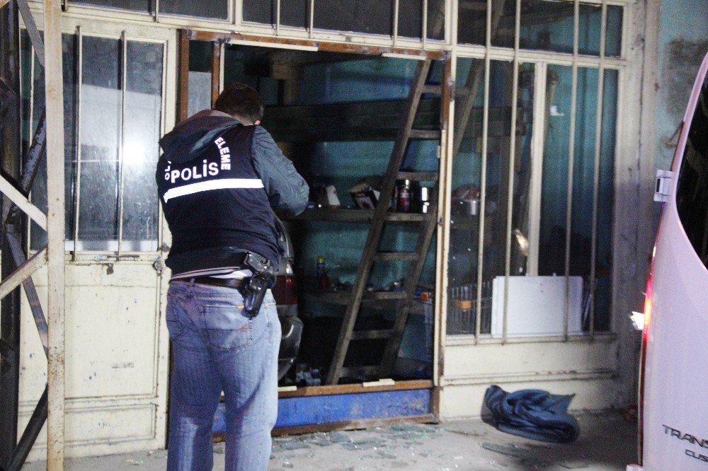 Konya'da ev sahibi-kiracı kavgası: Cipi ateşe verdi!
