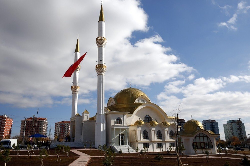 Selçuklu’da Mustafa ve Adile Kağnıcı Cami ibadete açıldı