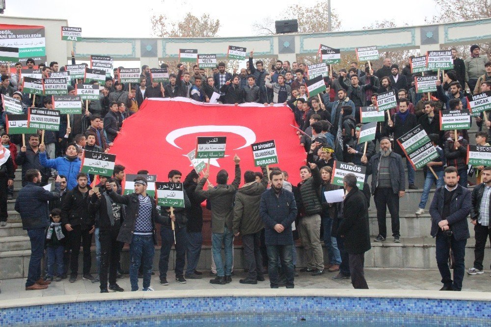 Konya’da STK’lardan Kudüs protestosu