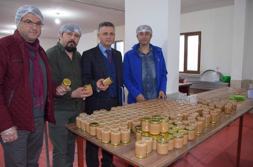 Japonlar süt reçelinin lezzet sırrını vermeyince...