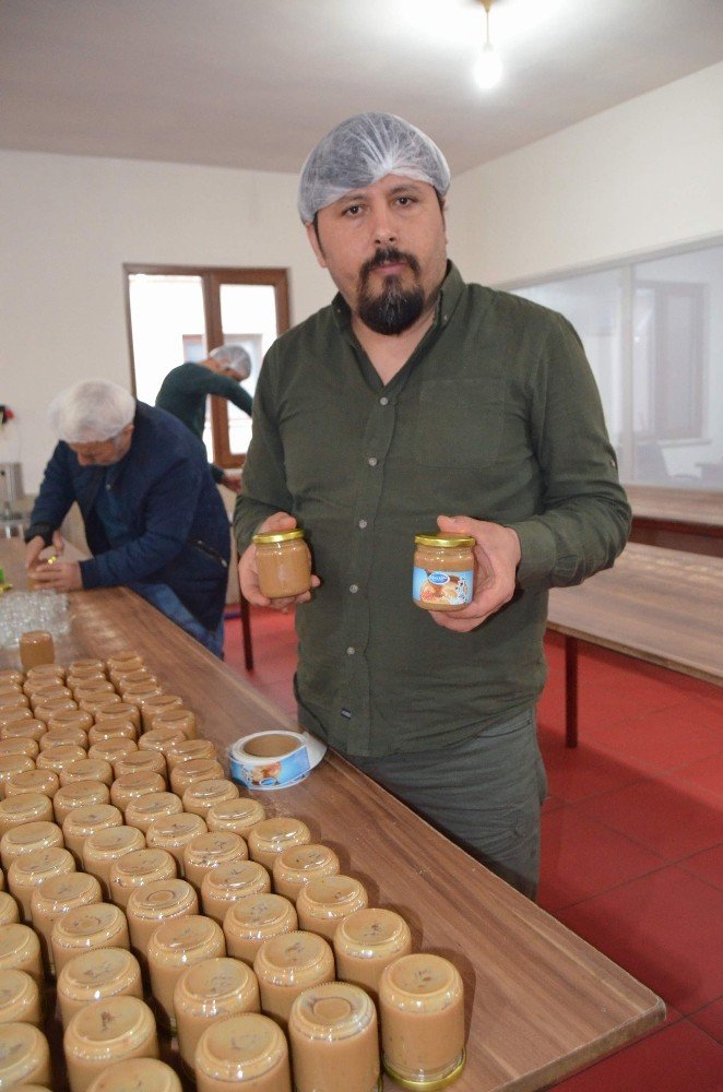 Japonlar süt reçelinin lezzet sırrını vermeyince...