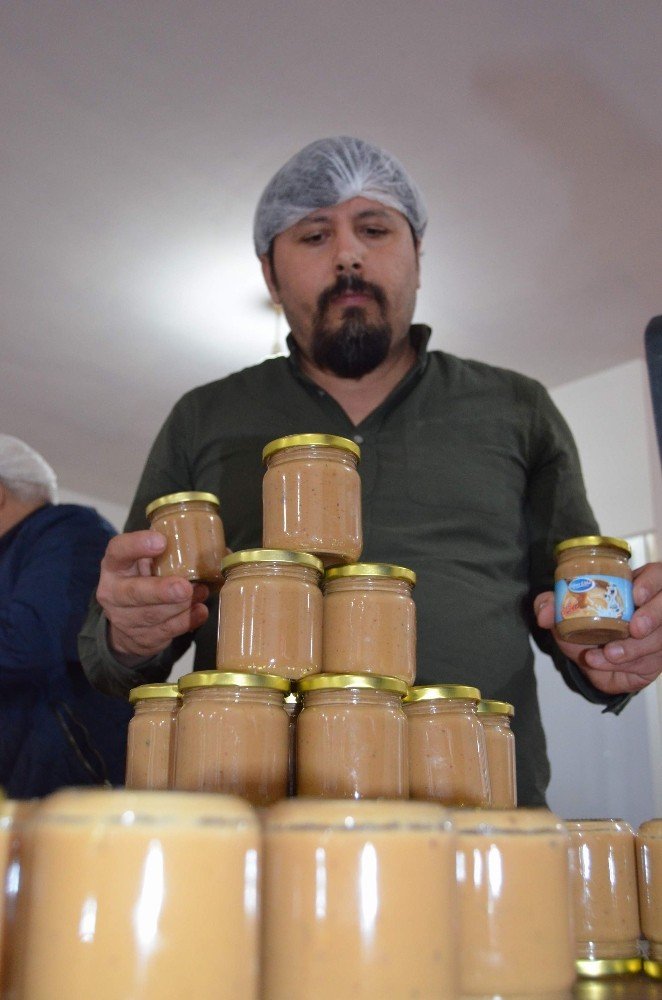 Japonlar süt reçelinin lezzet sırrını vermeyince...