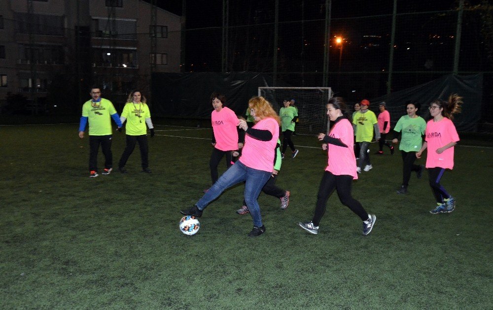 ’Topuklu Kramponlar’ bu sefer özel öğrenciler için sahaya çıktı