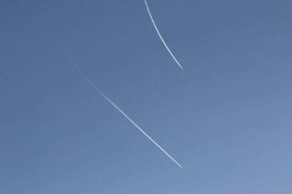 Afrin uçaklarla bombalanıyor