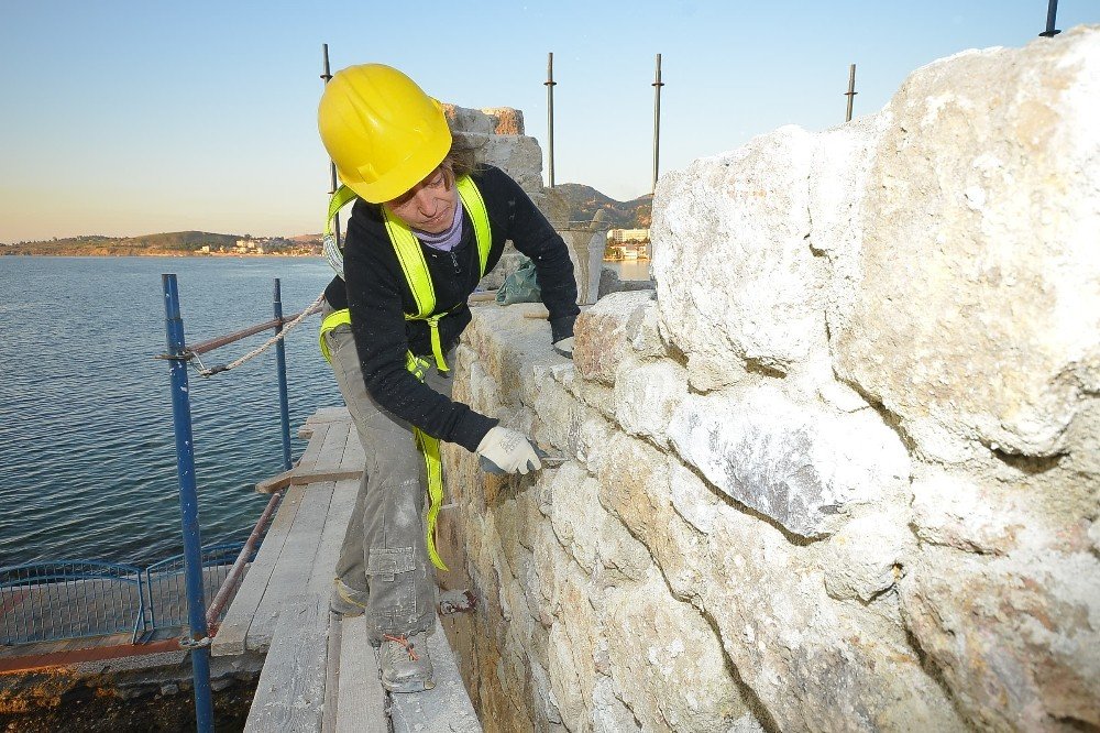 İzmir Büyükşehir tarihe sponsor oluyor