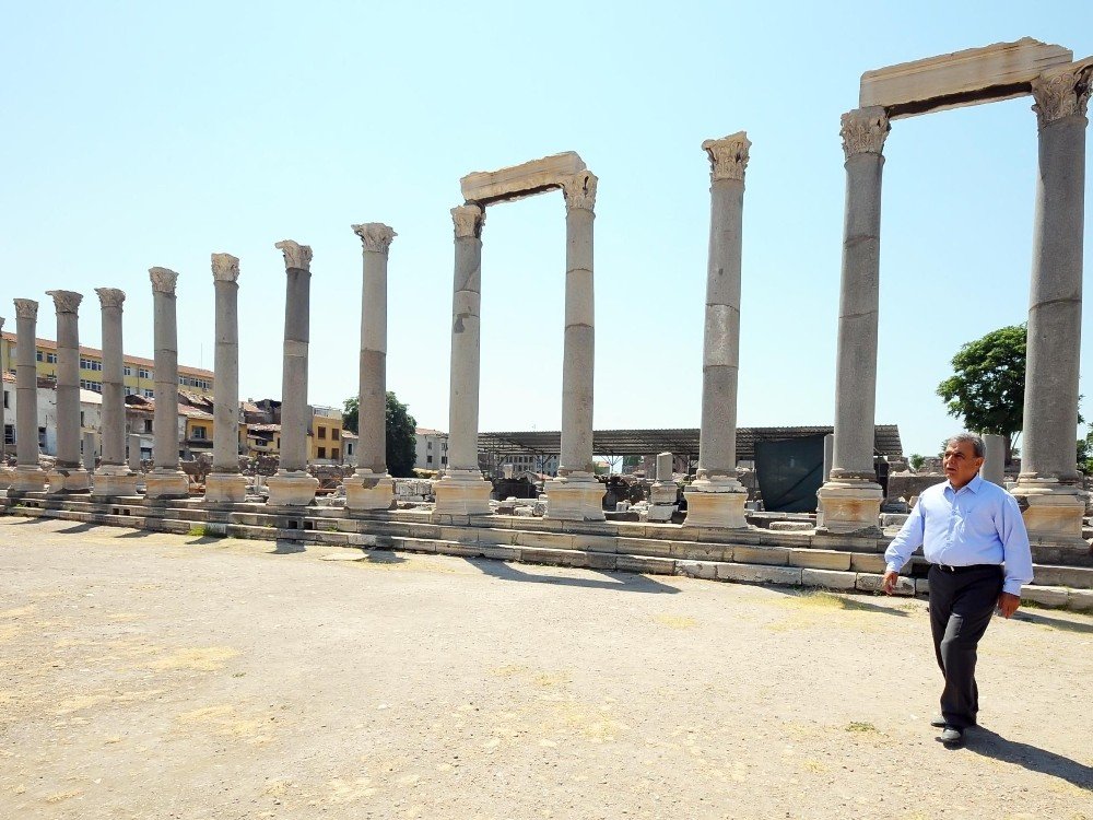 İzmir Büyükşehir tarihe sponsor oluyor