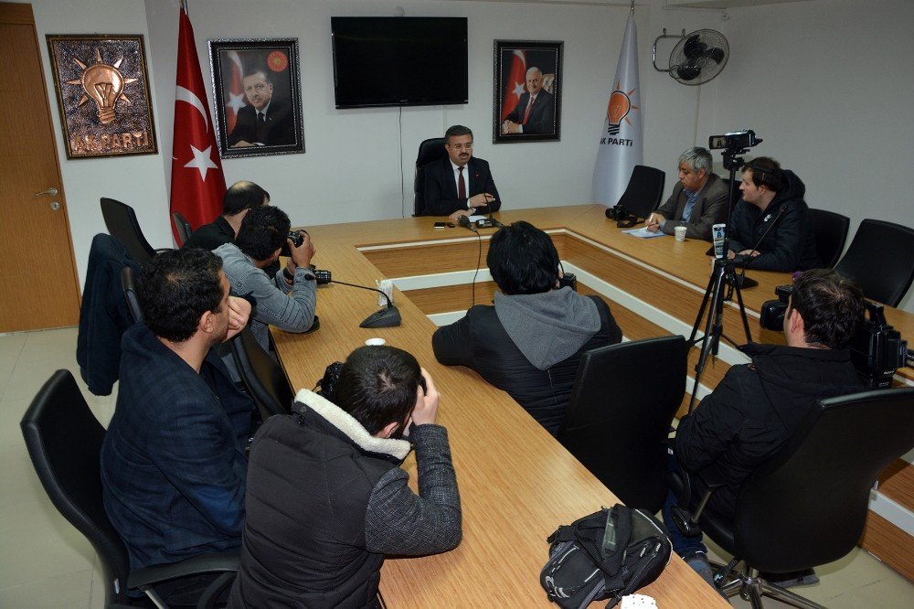 AK Parti İl Başkanlığı haftalık basın toplantısı