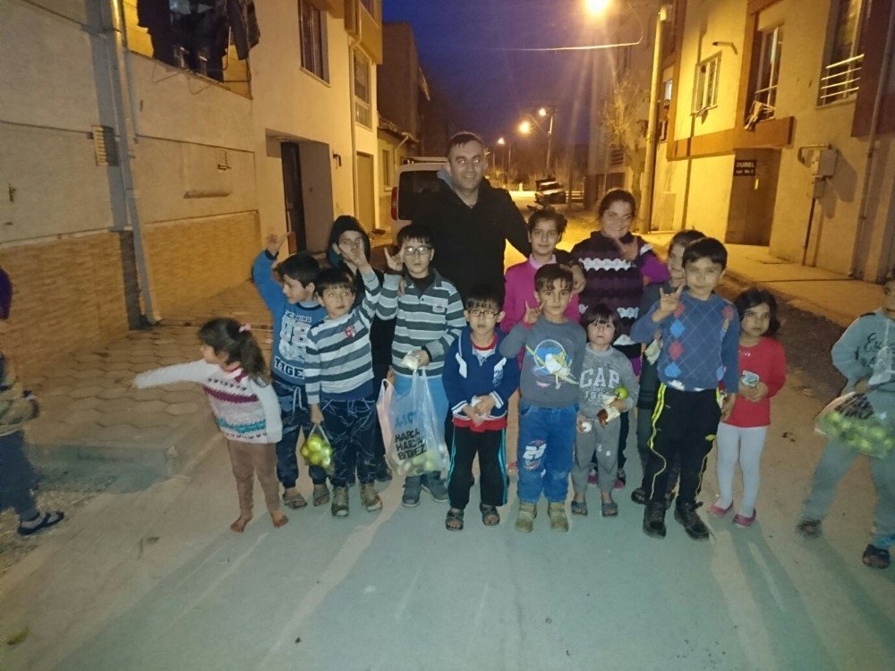 Türkmen ailelere yardımlar devam ediyor