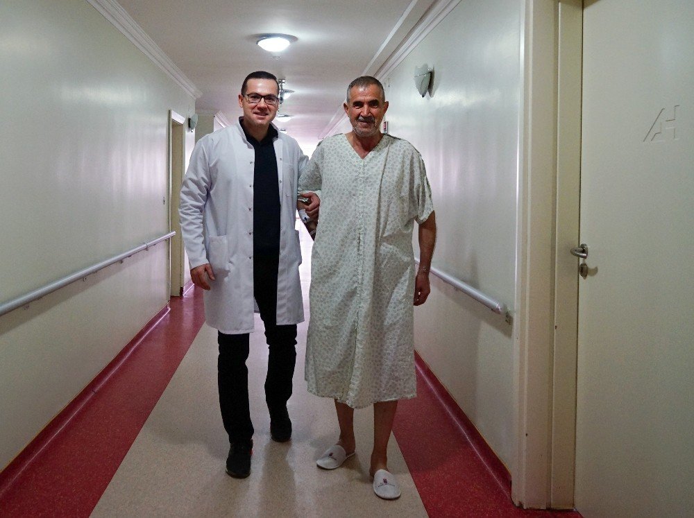 Kastamonu’da ilk kez prostat kanseri ve böbrek kanseri ameliyatı karın zarı açılmadan yapıldı
