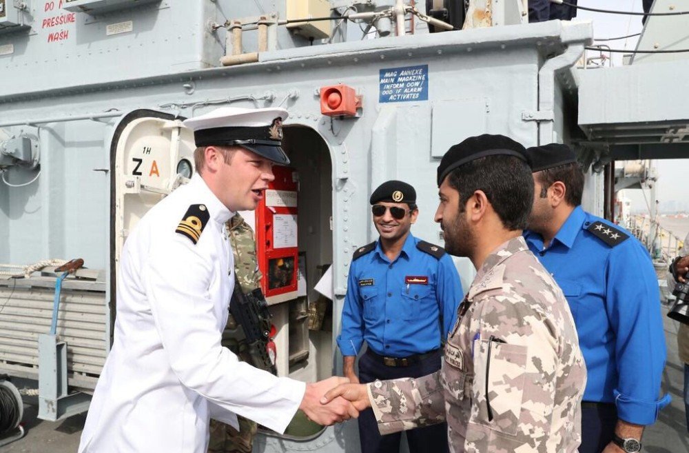 Katar ve İngiltere’den ortak askeri tatbikat