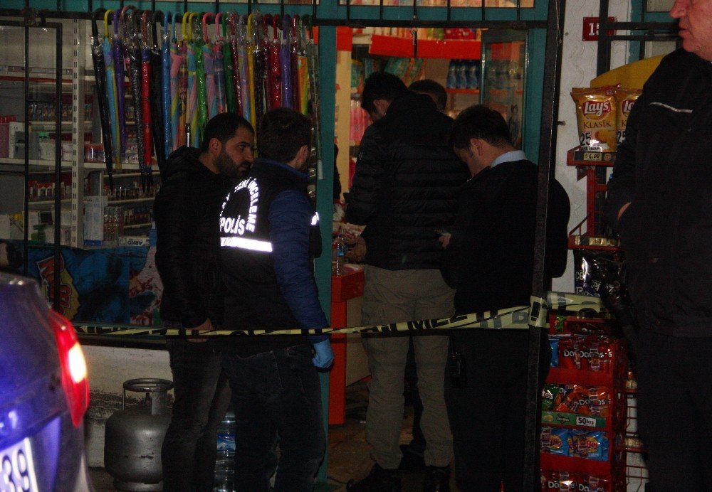 Hırsızlar soydukları marketin sahibini silahla vurdu