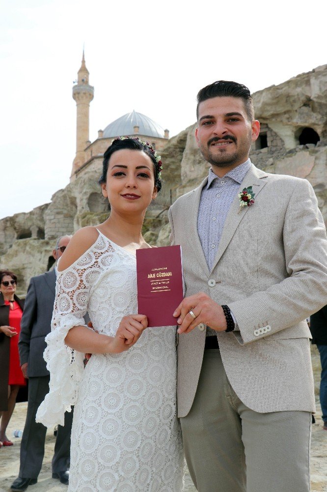 Dünyanın en büyük yer altı kentinde nikah kıydırdılar