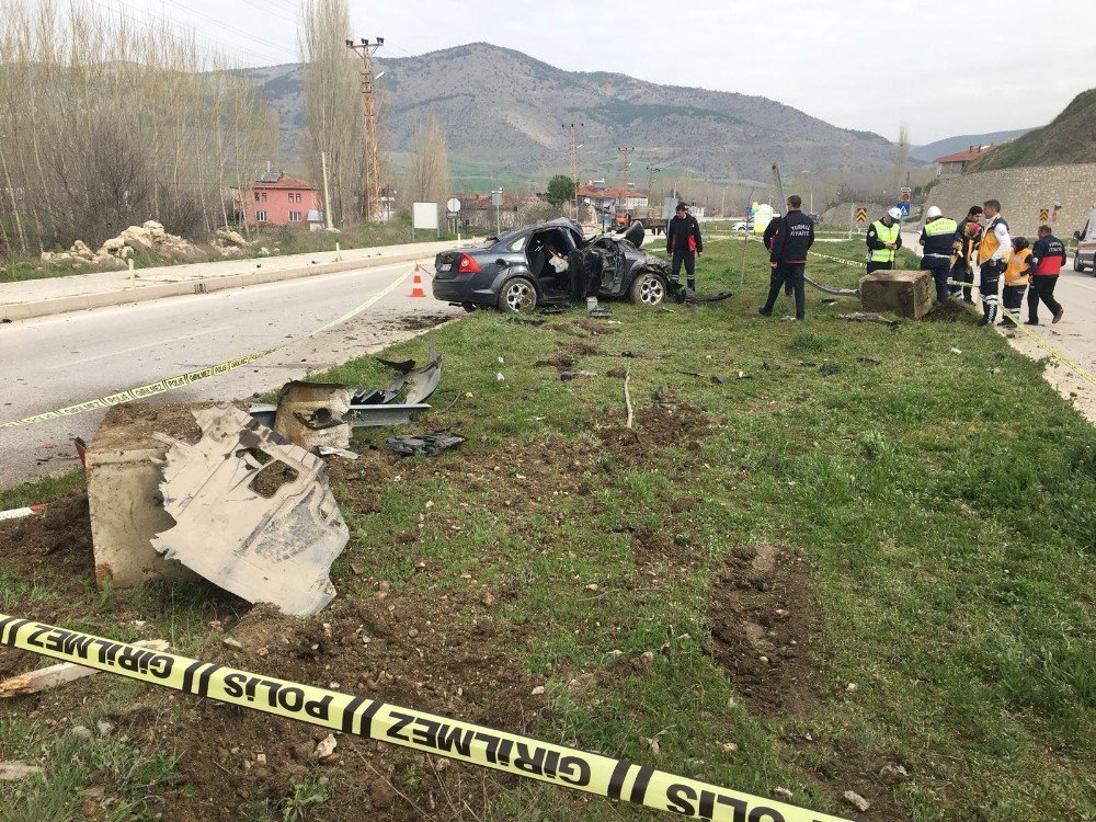Bakan Fakıbaba’yı korumakla görevli polisler kaza yaptı: 3 yaralı