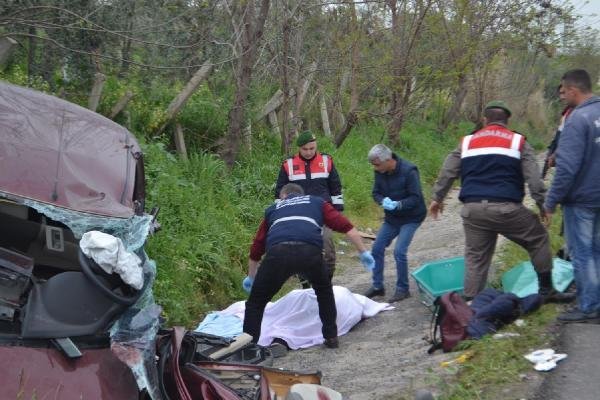 Otomobil su tahliye kanalına düştü: 1'i bebek 3 ölü