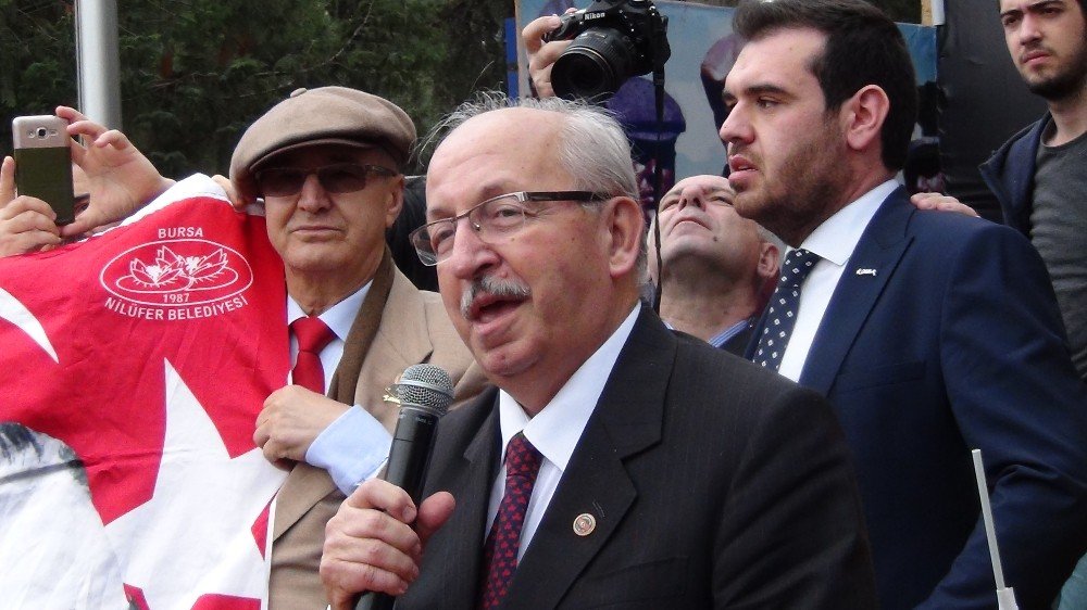 Tekirdağ Büyükşehir Belediye Başkanı Kadir Albayrak: “İstiklal Marşımızı aynı güfte ve heyecanla ebediyen okuyacağız”