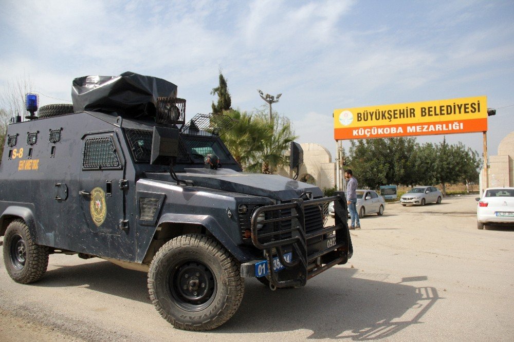 Polis PKK propagandasına mezarda bile izin vermedi