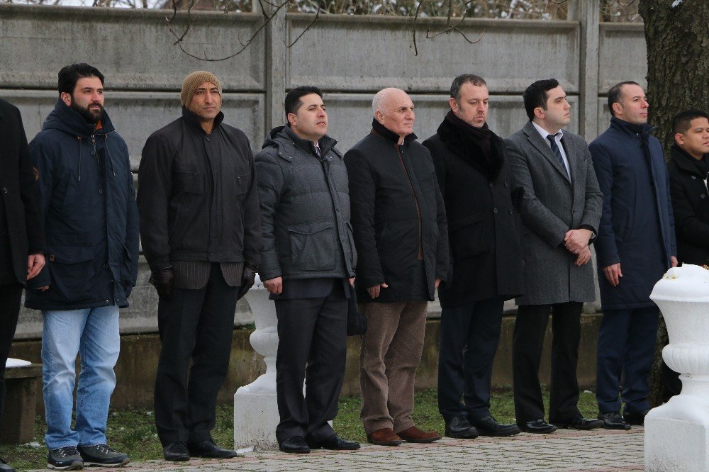 Türk şehitleri Budapeşte’de askeri törenle anıldı
