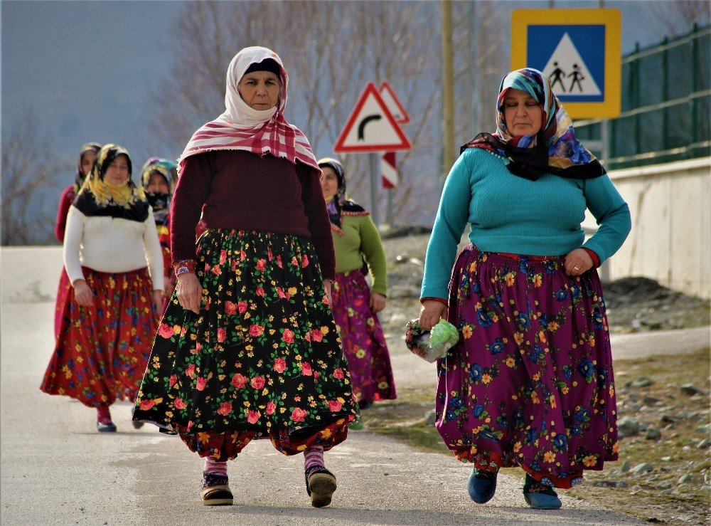Osmanlı kadınlarının geleneği bu köyde devam ediyor