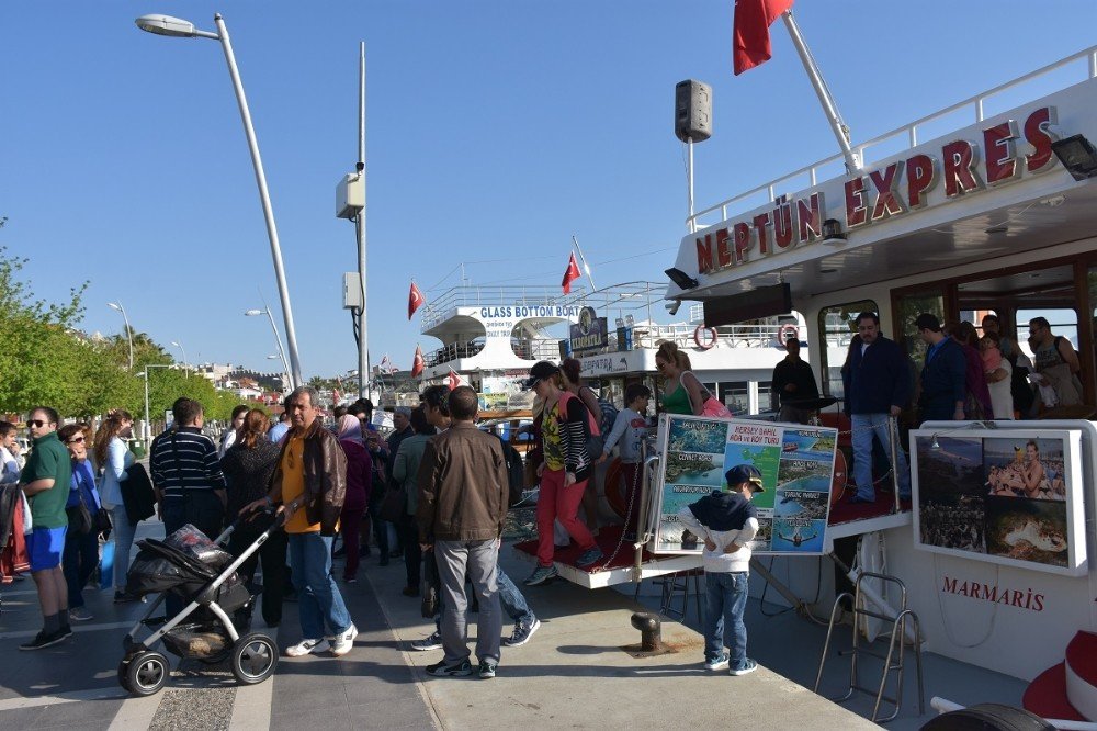Marmaris’te günübirlik tekne turu sezonu başladı