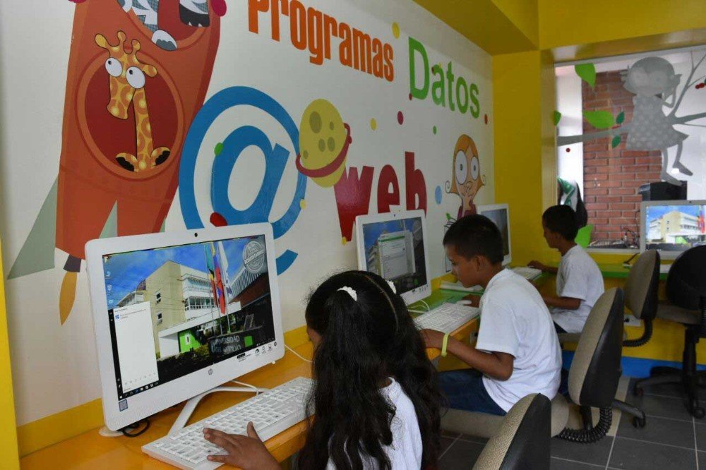 TİKA Kolombiya’da üniversitelerin sosyal projelerine destek oluyor