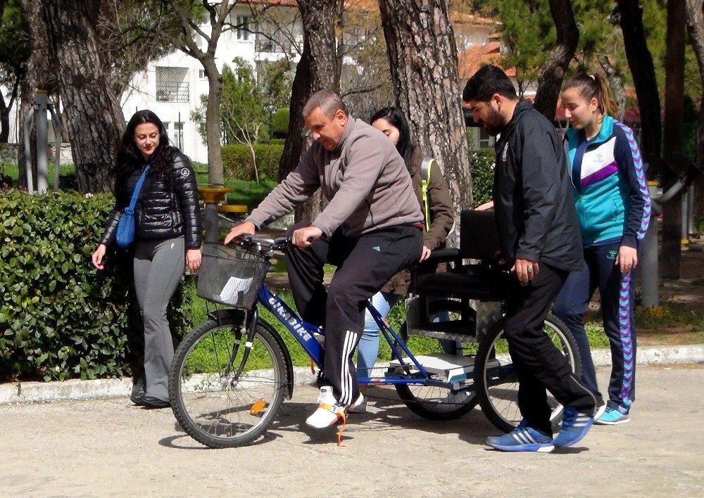 Engelli bireylere bisiklet eğitimi