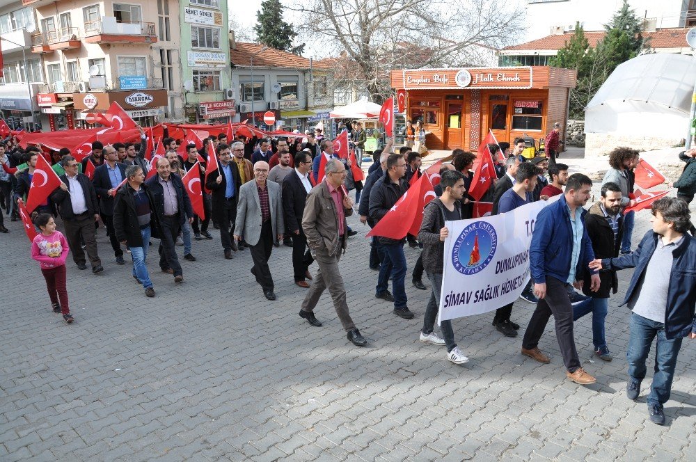 Simav’da üniversiteli gençler Çanakkale için yürüdü