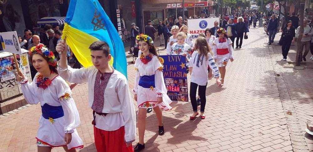 8. Uluslararası Nevruz Şenlikleri Nazilli’yi renklendirdi