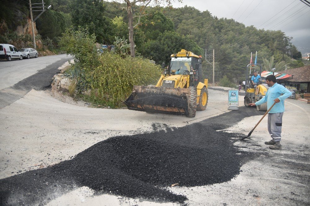 Alanya Kalesi yolu asfaltlanıyor