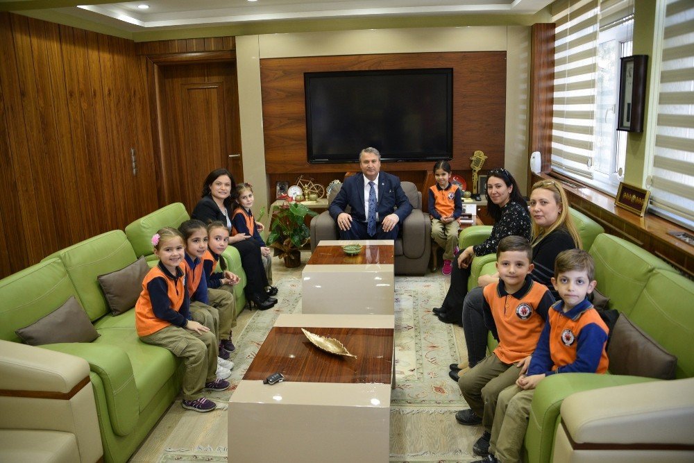 Çevreci öğrencilerden Başkan Çerçi’ye teşekkür