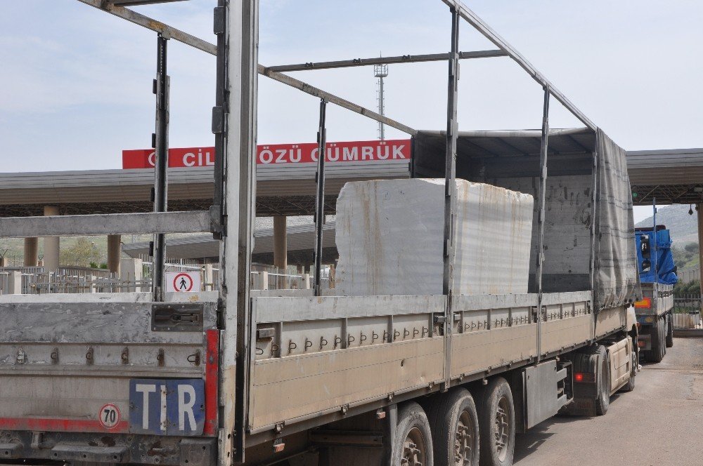 Suriye’ye motorin ve mermer taşı ihracatı