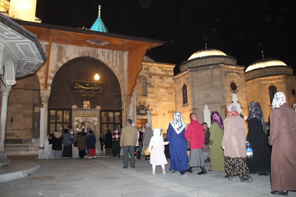 Konya’da Regaip Kandili coşkuyla idrak edildi