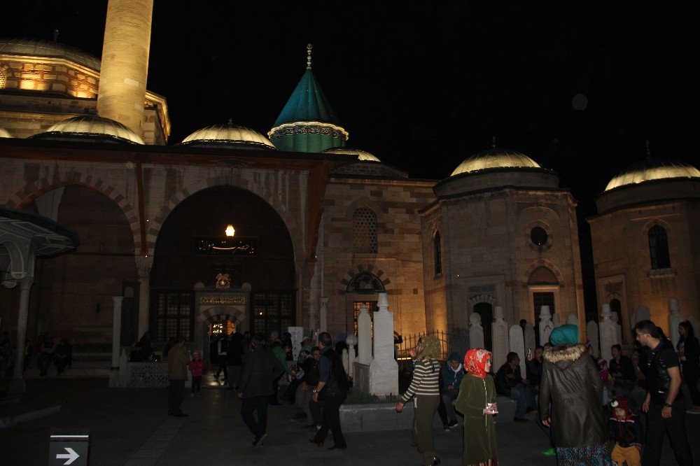 Konya’da Regaip Kandili coşkuyla idrak edildi