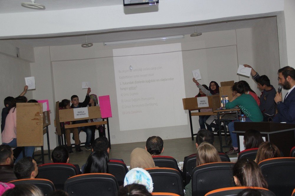 Sason’da okullar arası bilgi yarışması yapıldı