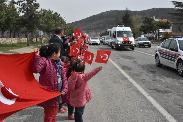 Bitlis şehidi Uzman Çavuş, Konya'da son yolculuğuna uğurlandı