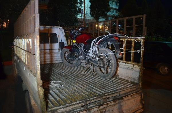 Çaldıkları motosikletleri parçalayarak satan 2 şüpheli yakalandı