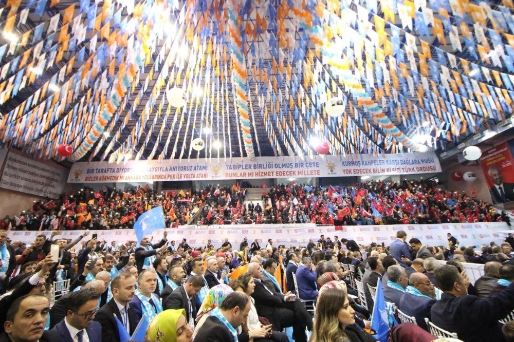 Cumhurbaşkanı Erdoğan: "Münbiç’i komuta kadrosuyla istişare ediyoruz. Ama Münbiç’e ihtiyaç var mı derseniz, evet var”