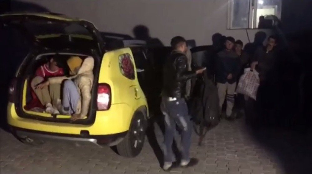 Erzurum’da 502 kaçak göçmen yakalandı