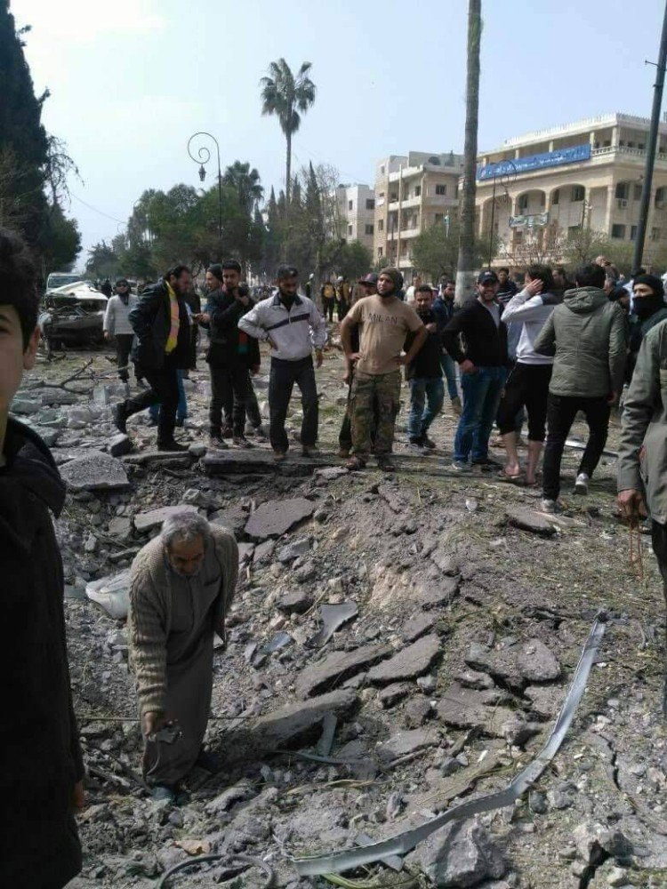 İdlib’de bombalı araç patladı: 15 ölü