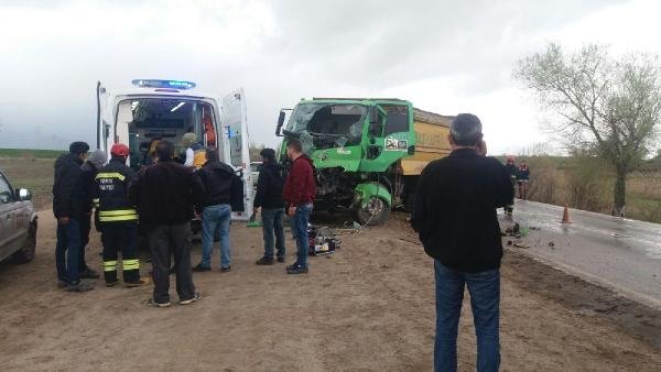 Konya'da iki hafriyat kamyonu çarpıştı: 1 yaralı